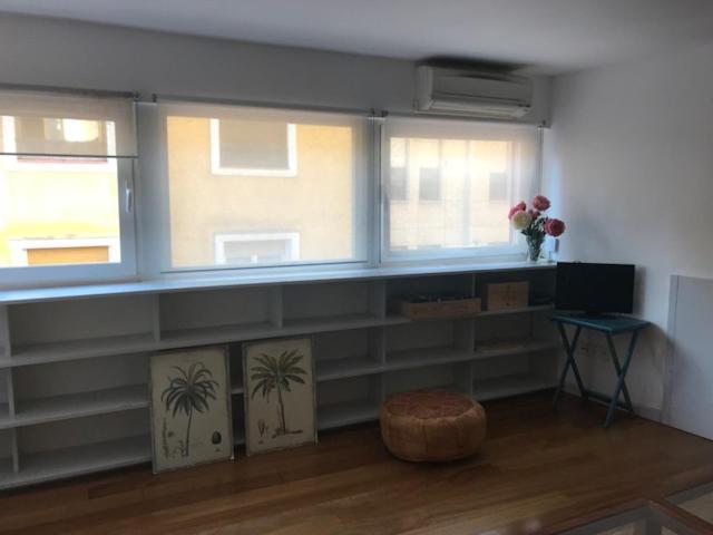 Impresionante Apartamento En Malasana Madri Exterior foto